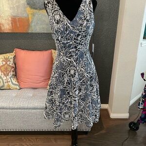 Tommy Hilfiger Elegant Floral Lace Dress